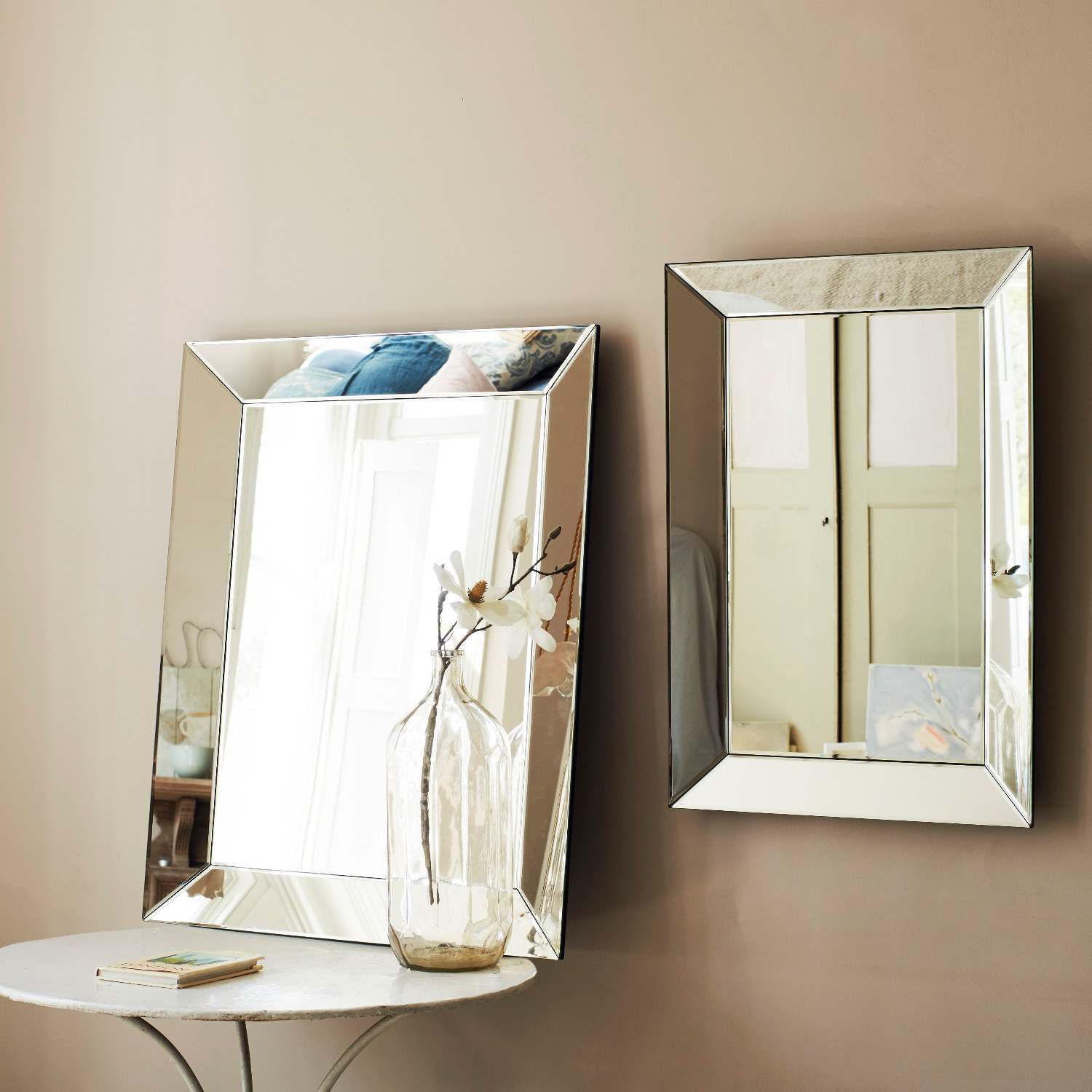 Bevelled Edge Mirrors Graham Green, What Is A Bevelled Edge Mirror