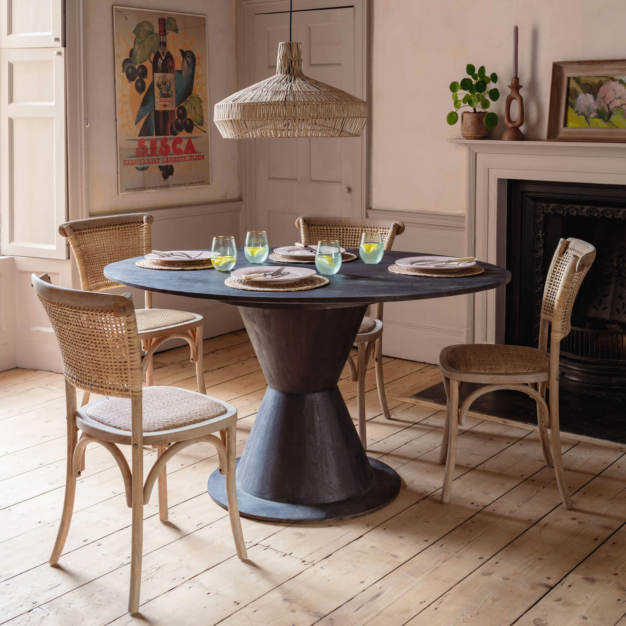 Graham And Green Flynn Oval Dining Table