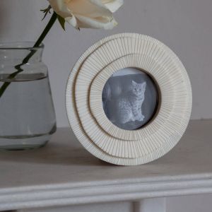 Ivory Round Layered Photo Frame