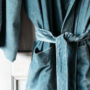 SMOKE-BLUE-VELVET-KIMONO-DRESSING-GOWNS