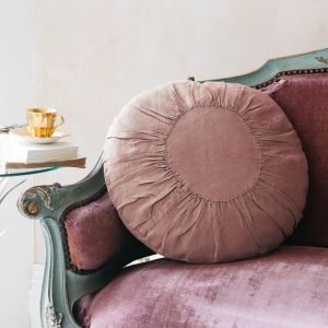 Round Linen Cushions