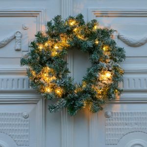Snowy Spruce Light up Wreath