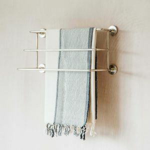 Trent Small Silver Mounted Towel Rack