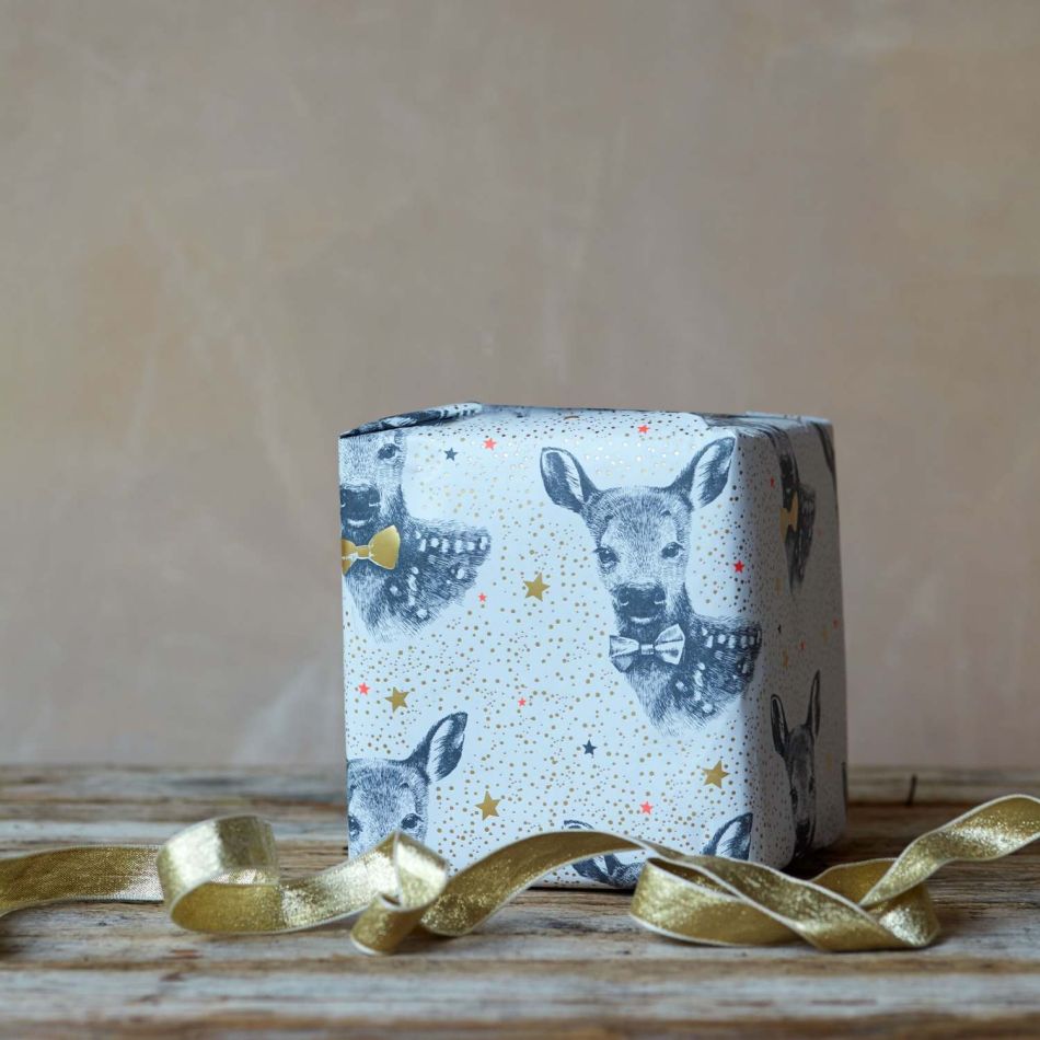 Christmas Deer Gift Wrap