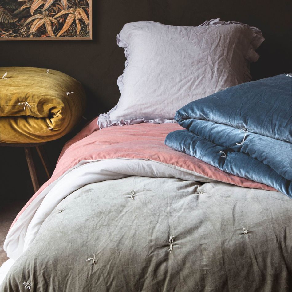 Pebble Velvet King Size Quilts Graham, Beautiful King Size Bedspreads