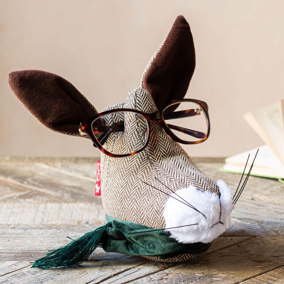 Harold the Hare Glasses Stand