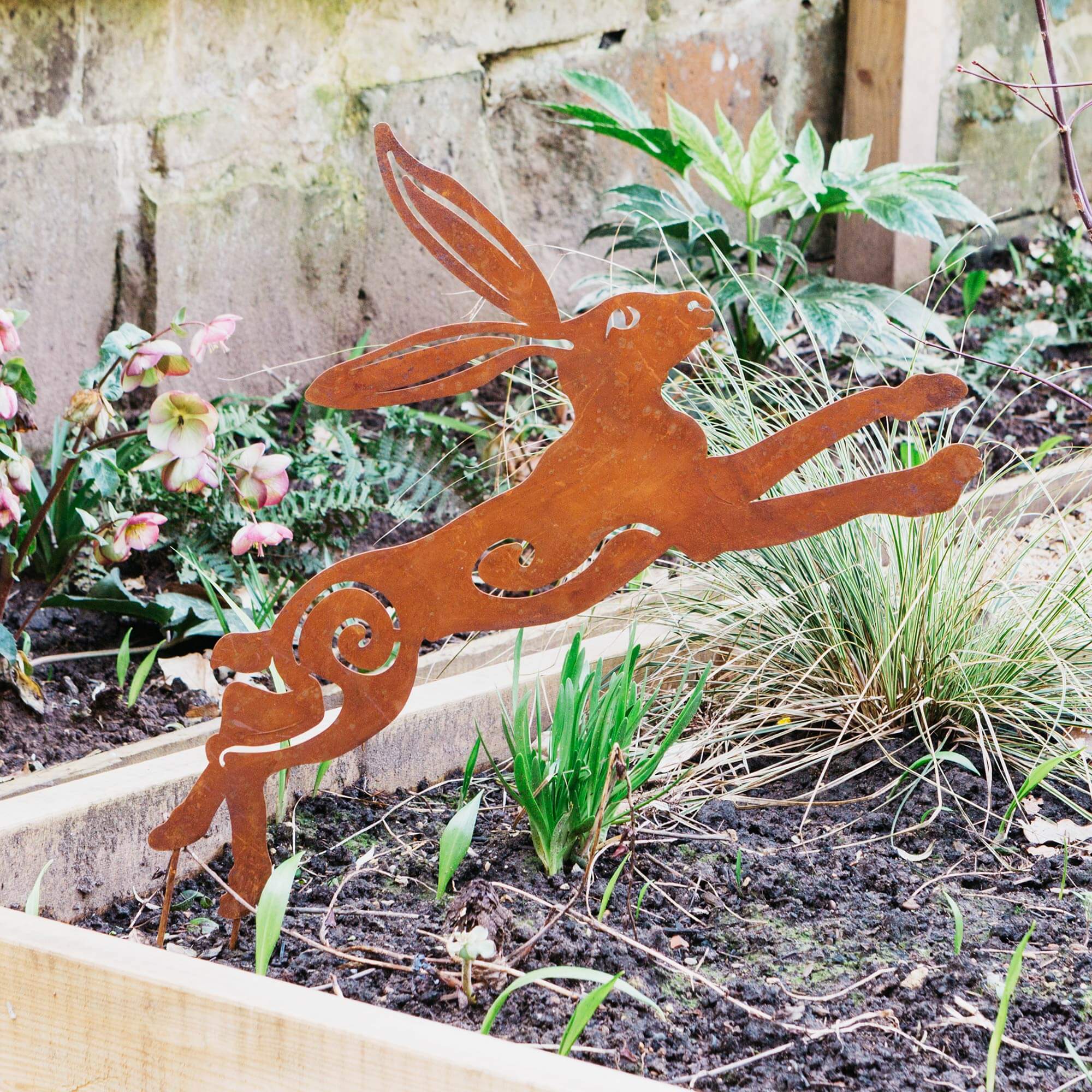 Read more about Graham and green leaping hare garden stake