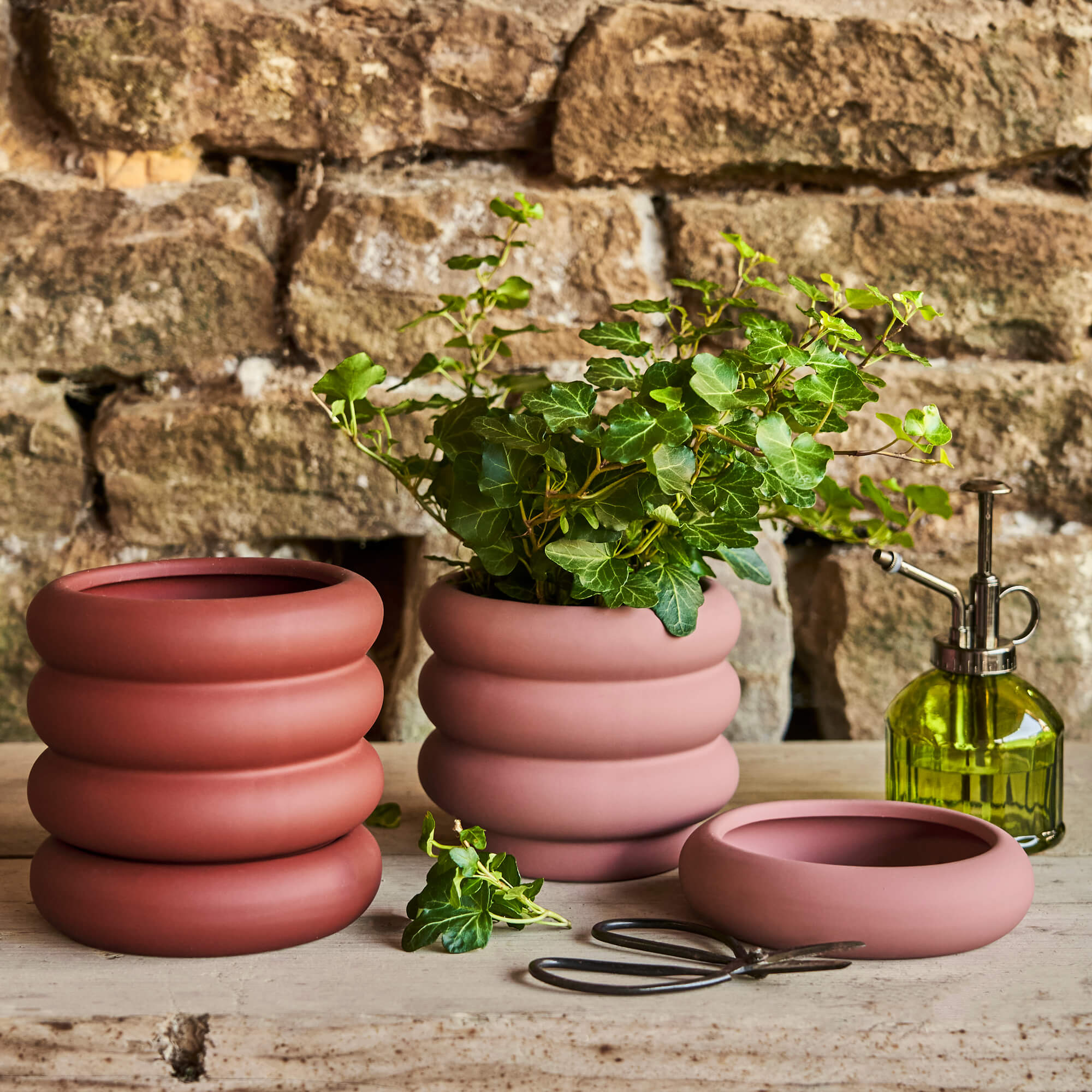 Graham And Green Set Of Two Bubble Plant Pots