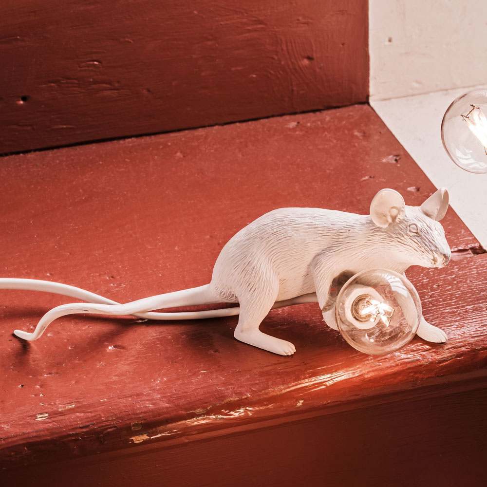 An image of Mouse Lamp Lying