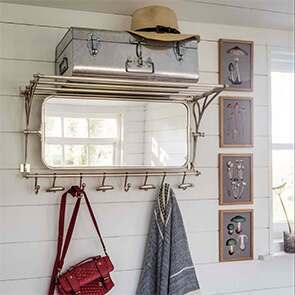 Optimise your hallway in style with our collection of shoes racks, luggage racks and coat racks